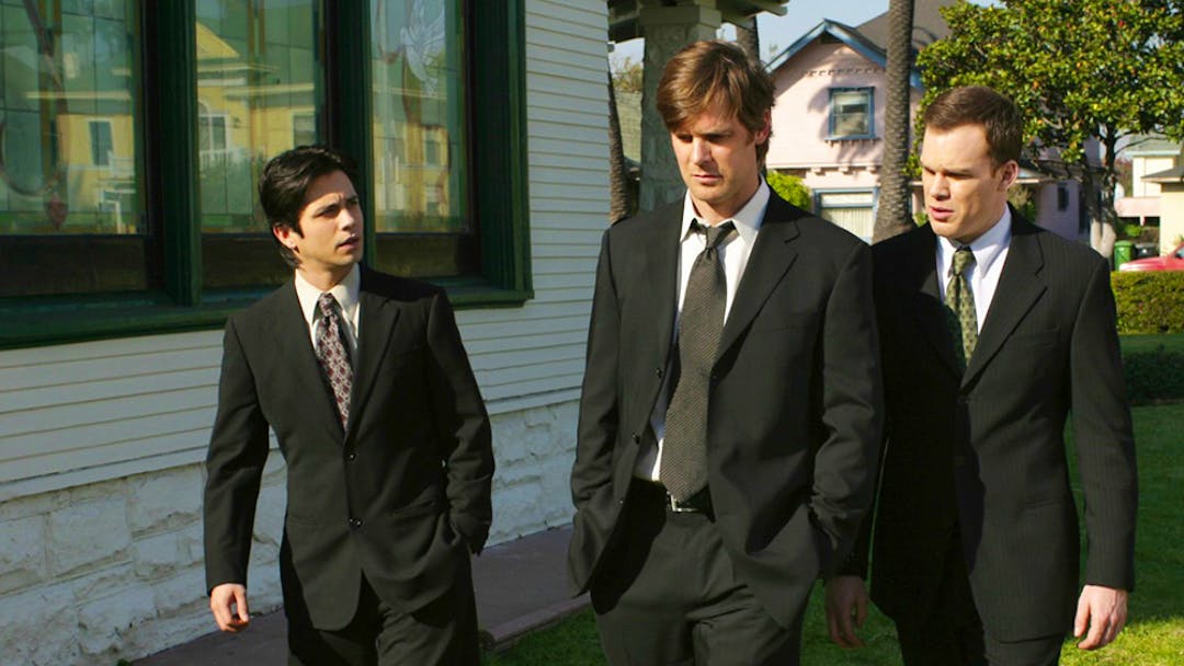 HBO exploring Six Feet Under revival